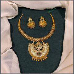 Antic Kante with Rich Pendant in Nakshi - NN00634