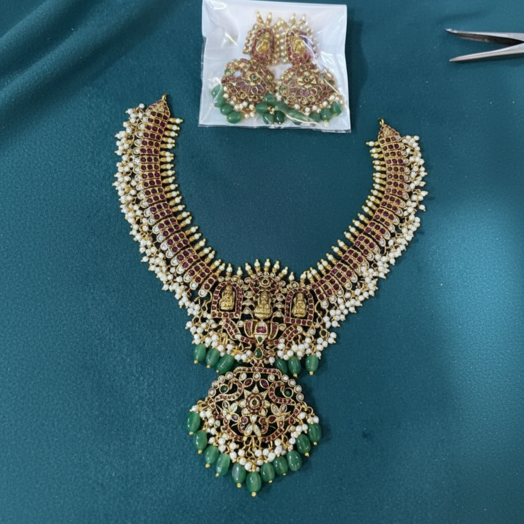 Antique Victorian Polish WIth Lakshmi Pendant And Guttipusalu - NN00878