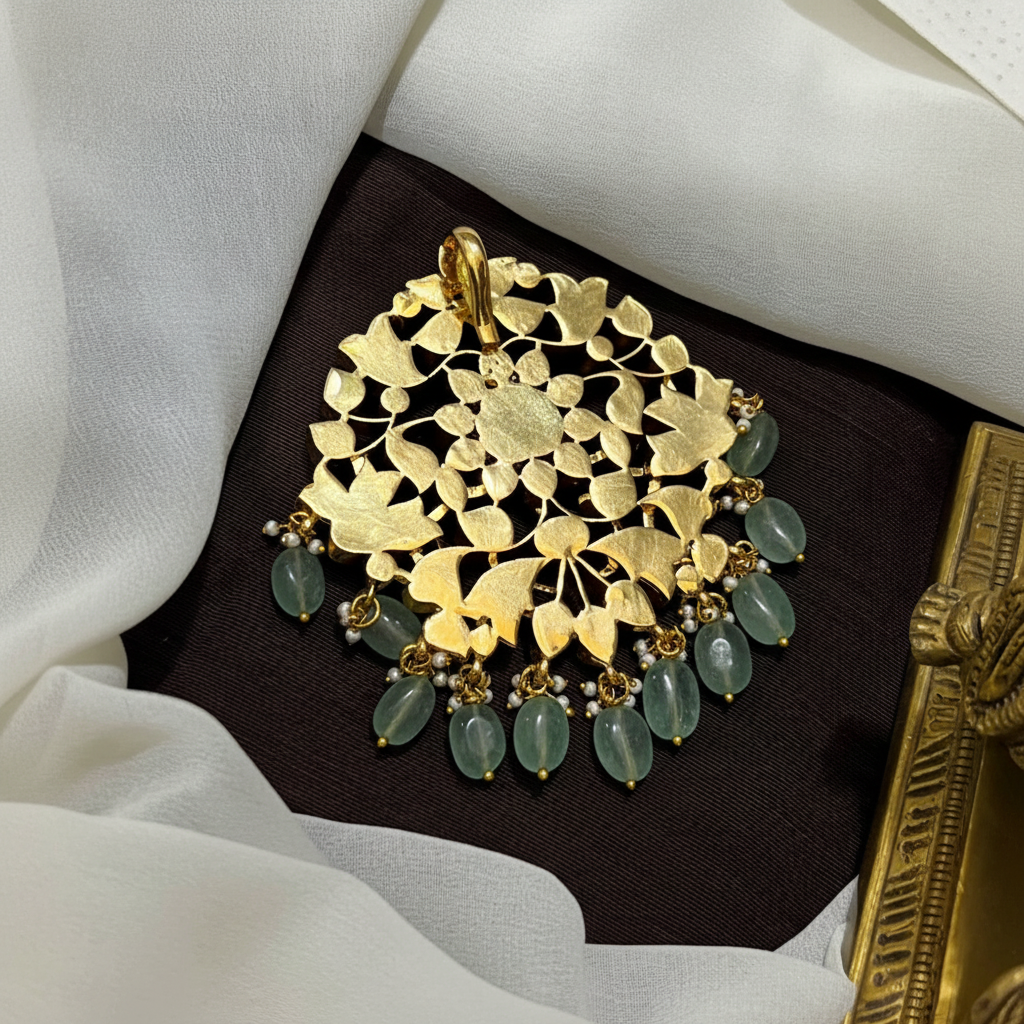 Mozonite flower pendant with back hook - KP00212