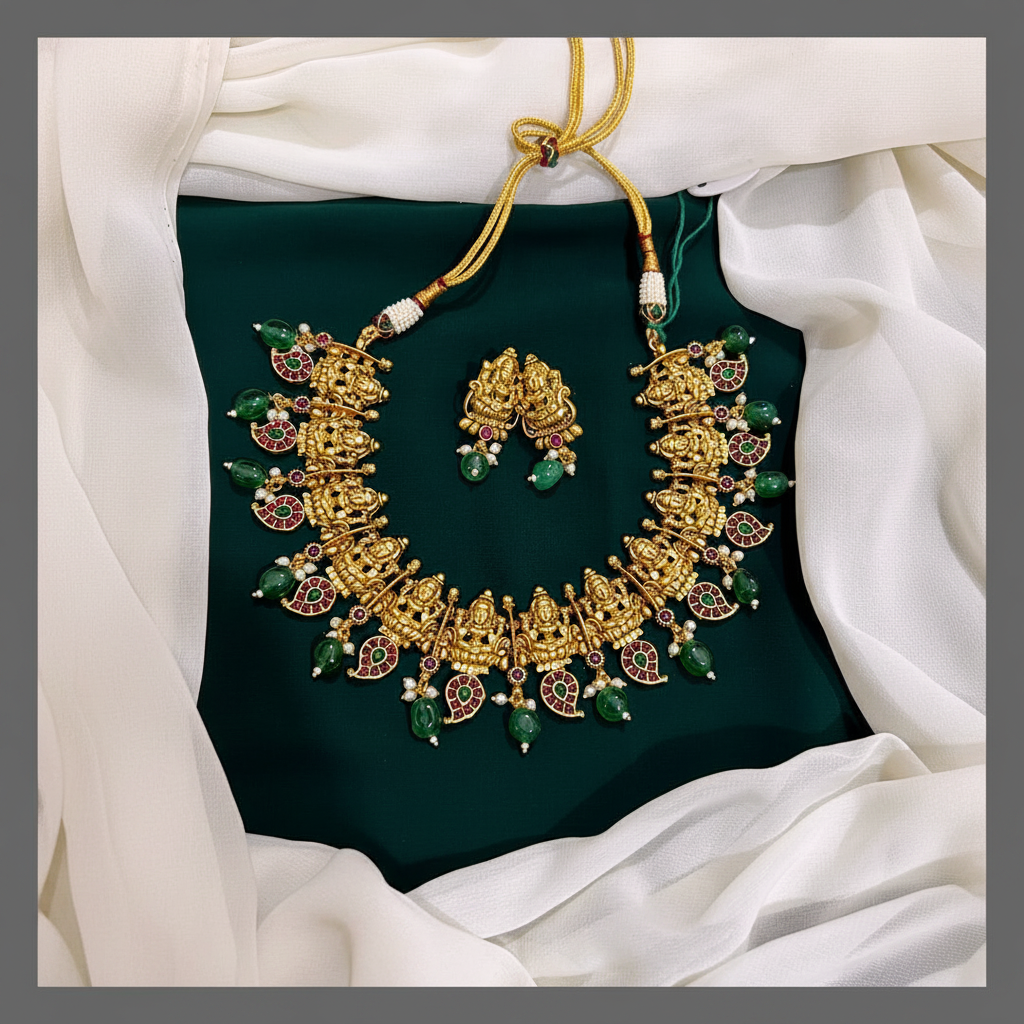 Beautiful Small Lakshmi with Mango Necklace in Kundan - KN00284