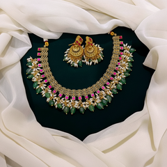 Beautiful Rice pearl Necklace in Kundan - KN00395