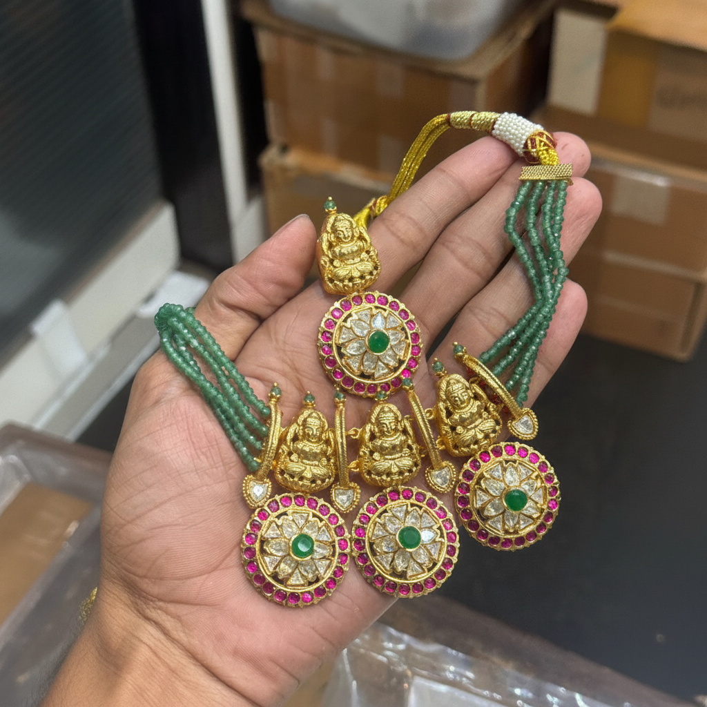 Lakshmi Bottu With Emerald Beads -PB00569