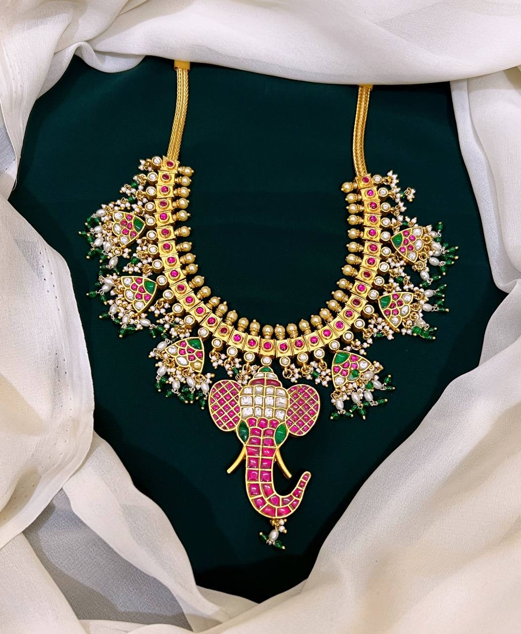 Jadau Ganesha Pendant Necklace - KN0019