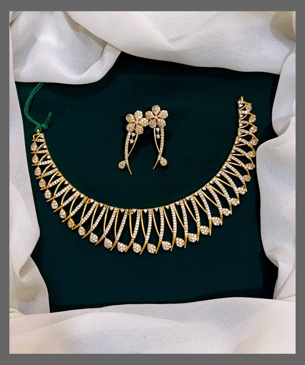 Leaf Necklace in Nakshi - NN00252