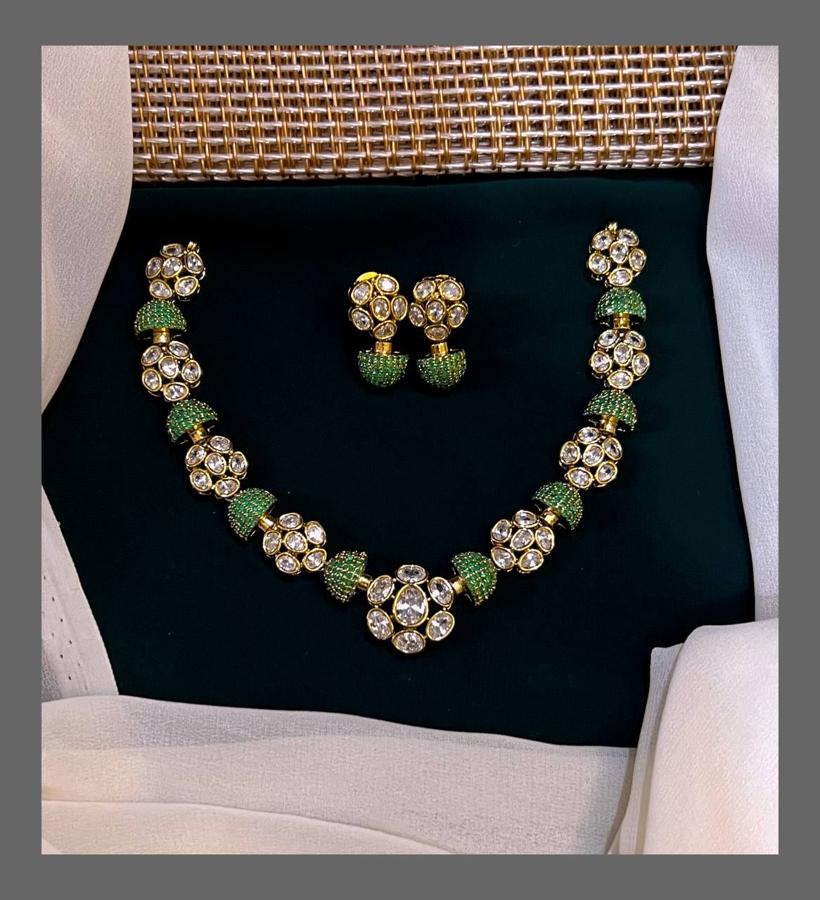 Elegant  Flower Victorian Necklace - VN00120