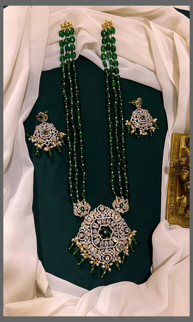 Emerald Pearl with Victorian pendent - PB00174