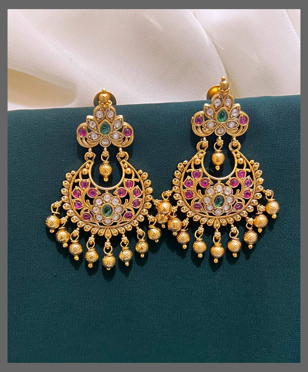 Multi Hugging Earring in Nakshi - NE00330