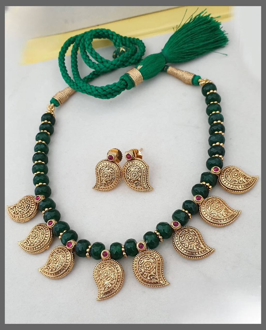 Small Mango Pendent with Emerald Pearl - PB00201