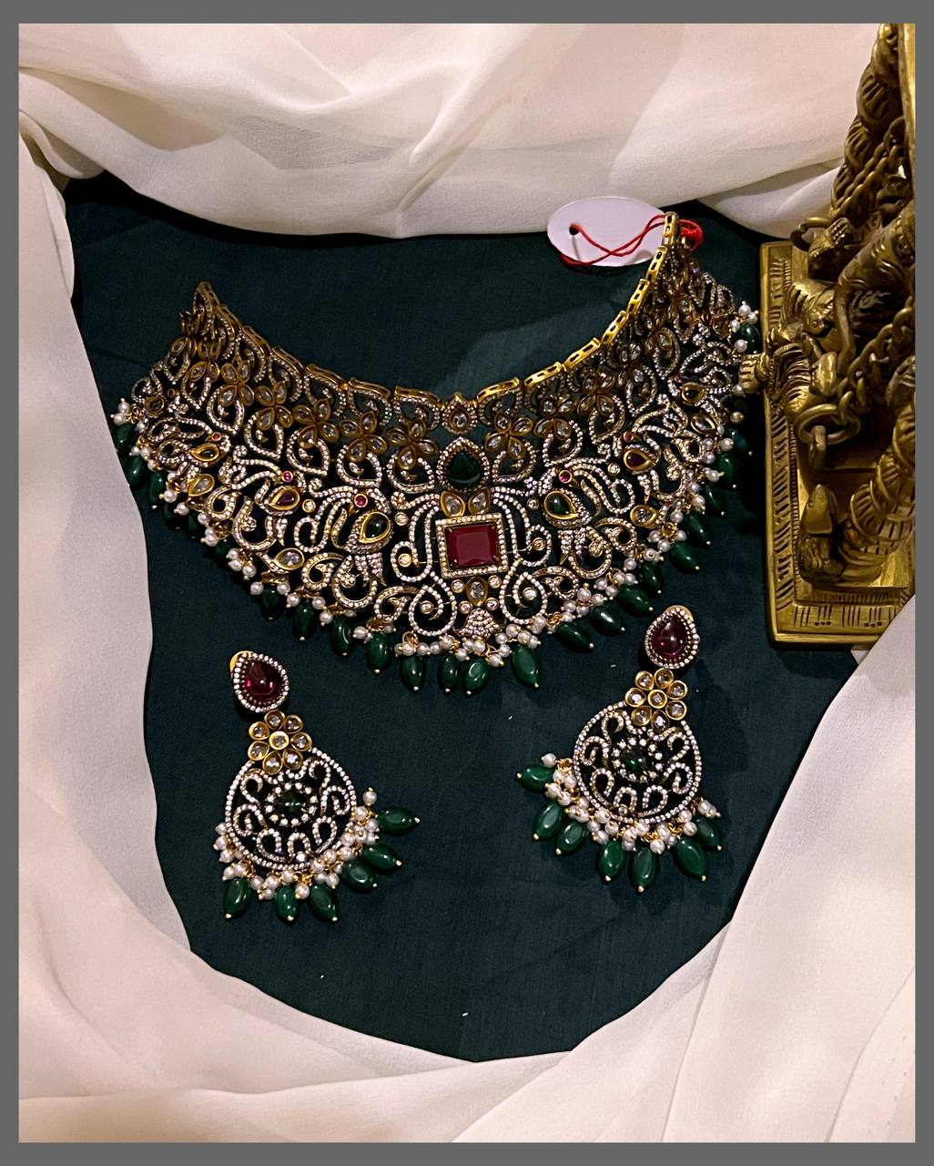 Big Choker Necklace in Victorian - VN00136