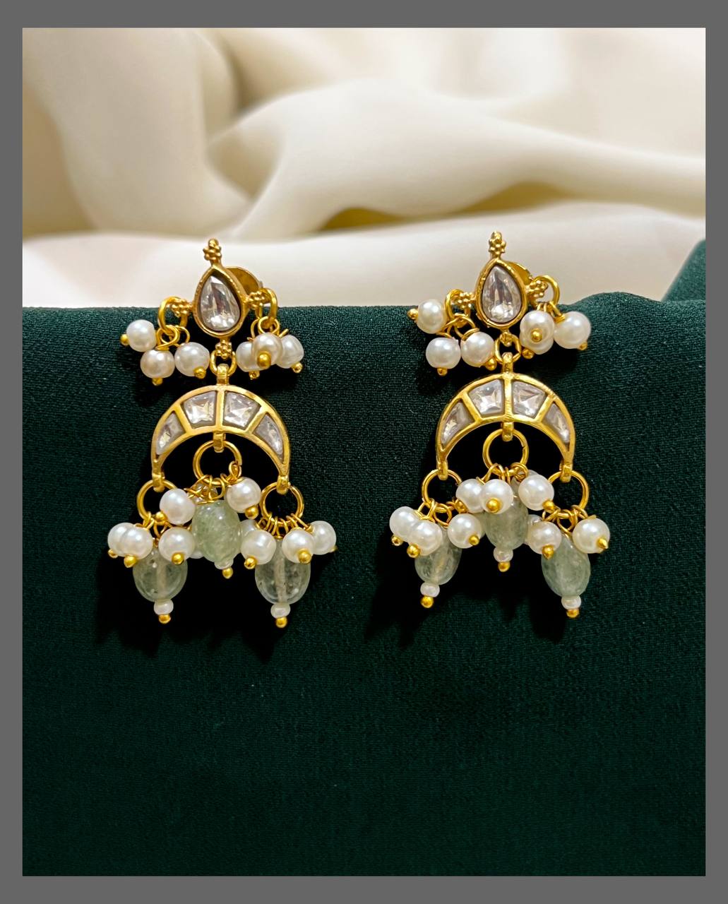 White Chand bali Earring in Kundan - KE00401