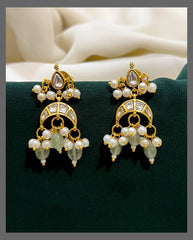 White Chand bali Earring in Kundan - KE00401