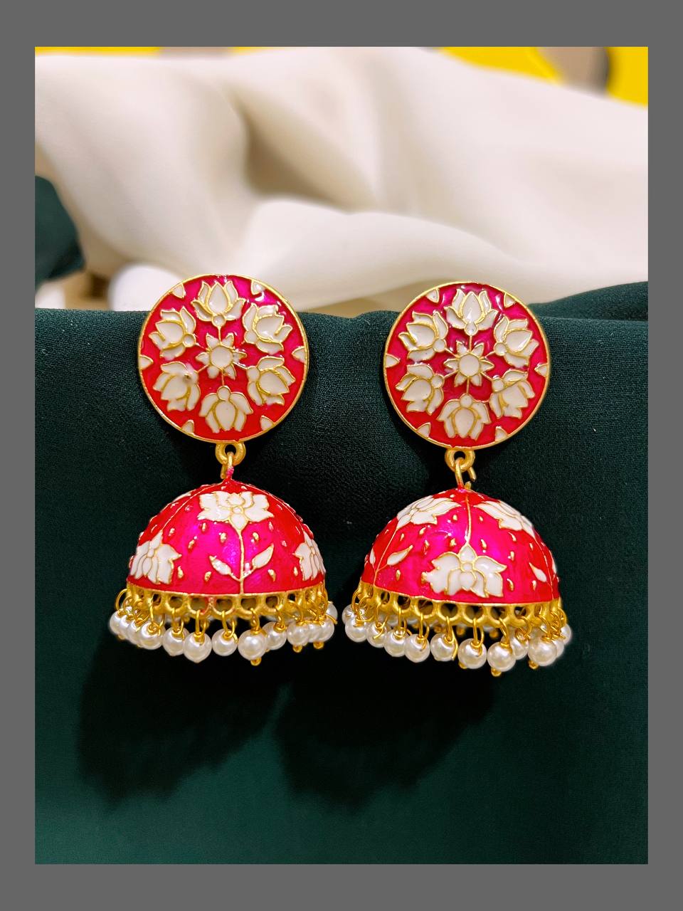 Beautiful Lotus Art  Jhumki in Kundan - KE00406