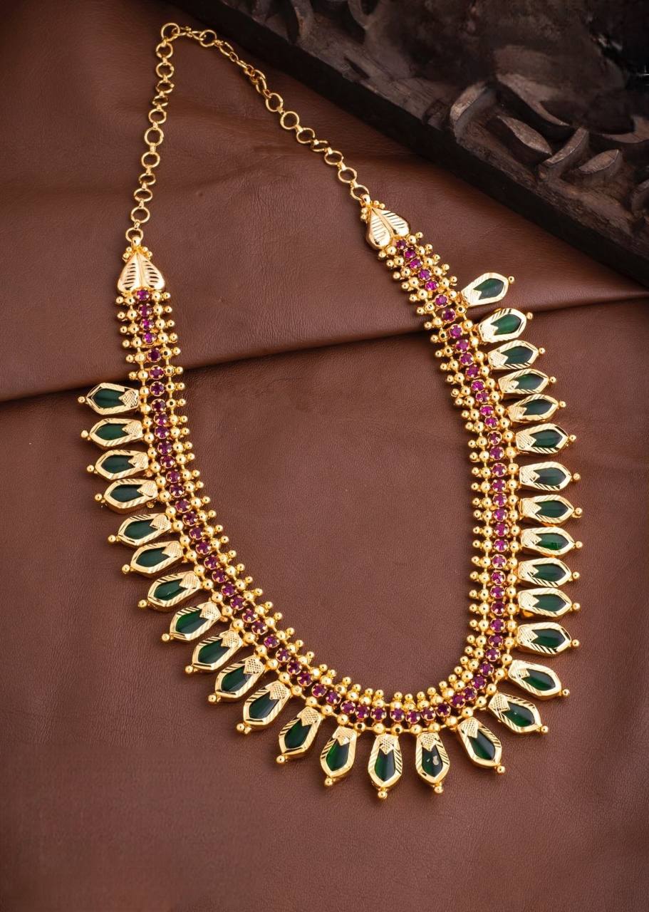Traditional Kerala Design Nagapada Thali High Quality Haram in Nakshi - NH00134
