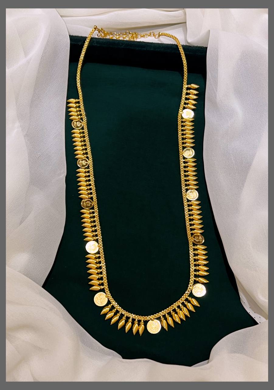 Traditional Mullamottu Kerala Design in Nakshi Haram - NH00136