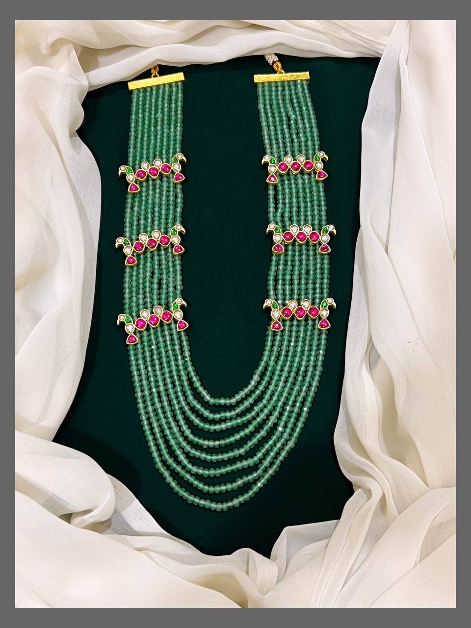 Green Pearl With Side Parrot Pendent in Kundan Haram - PB0071