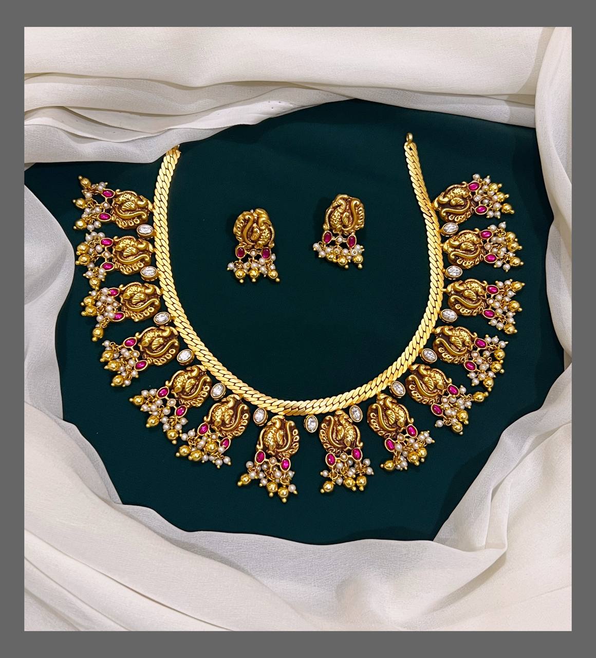 Jelabi Chain With Small Peacock in Kundan - KN00393