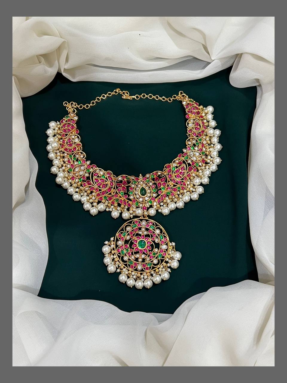 Flower Pendent with Peacock in Kundan Necklace - KN00288