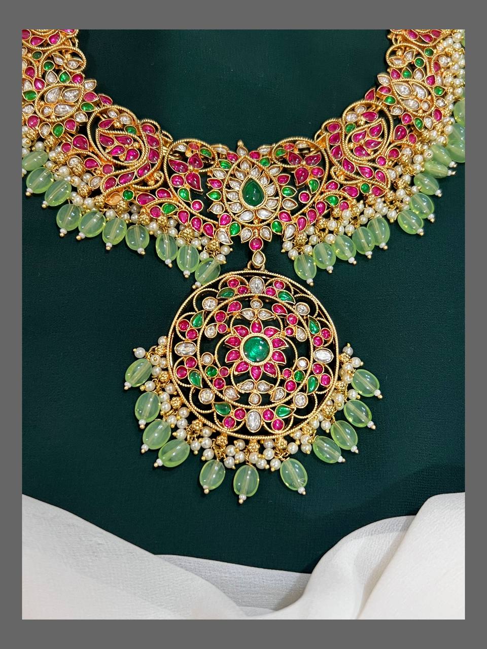 Flower Pendent with Peacock in Kundan Necklace - KN00288