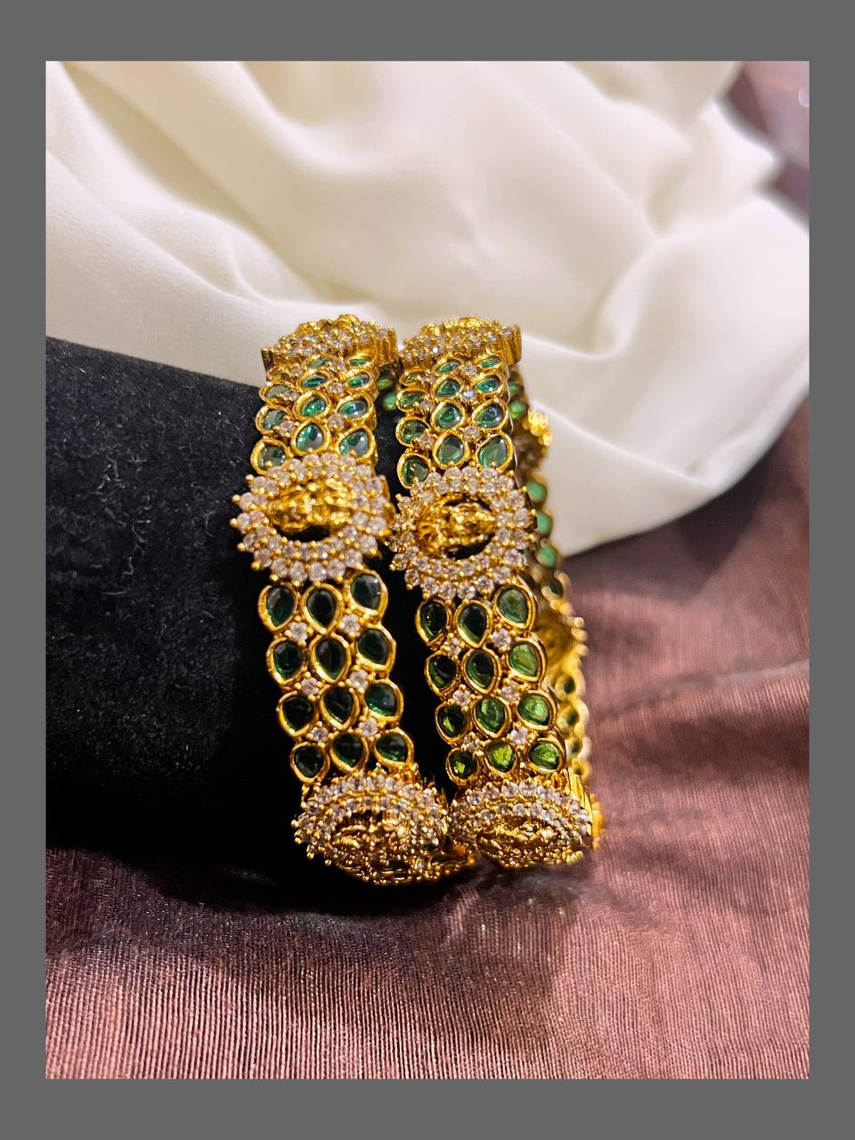 Lakshmi Emerald with White Stone Bangle -BG0090