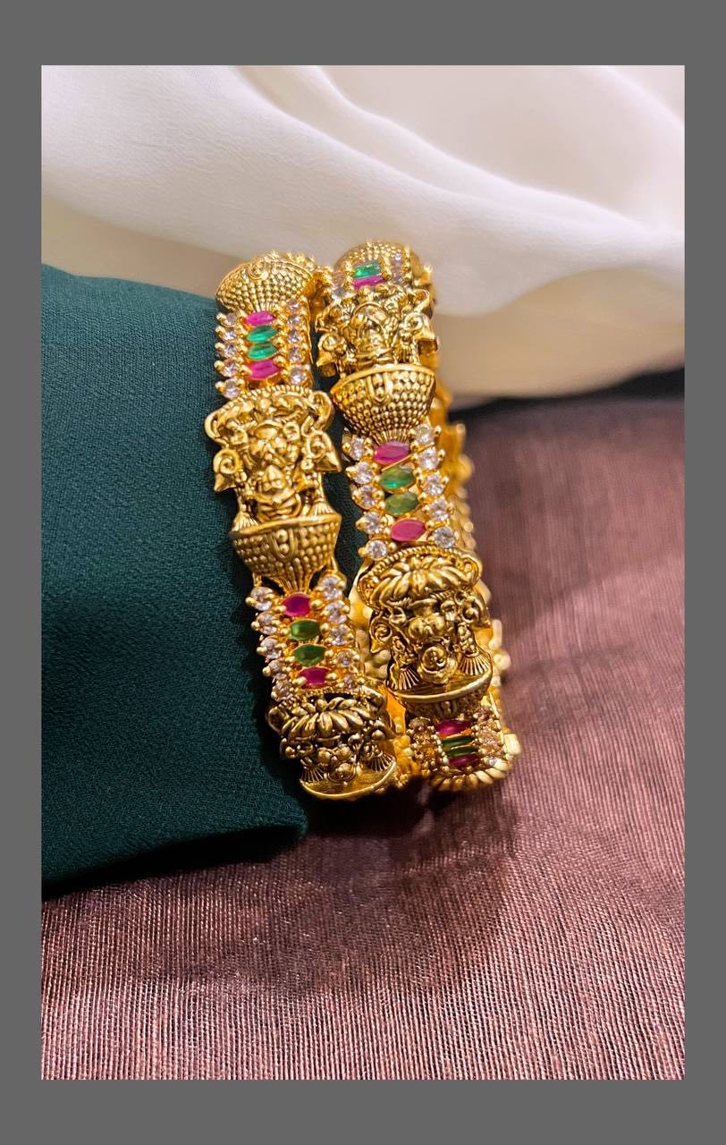 Antique Lakshmi Bangle - BG00112