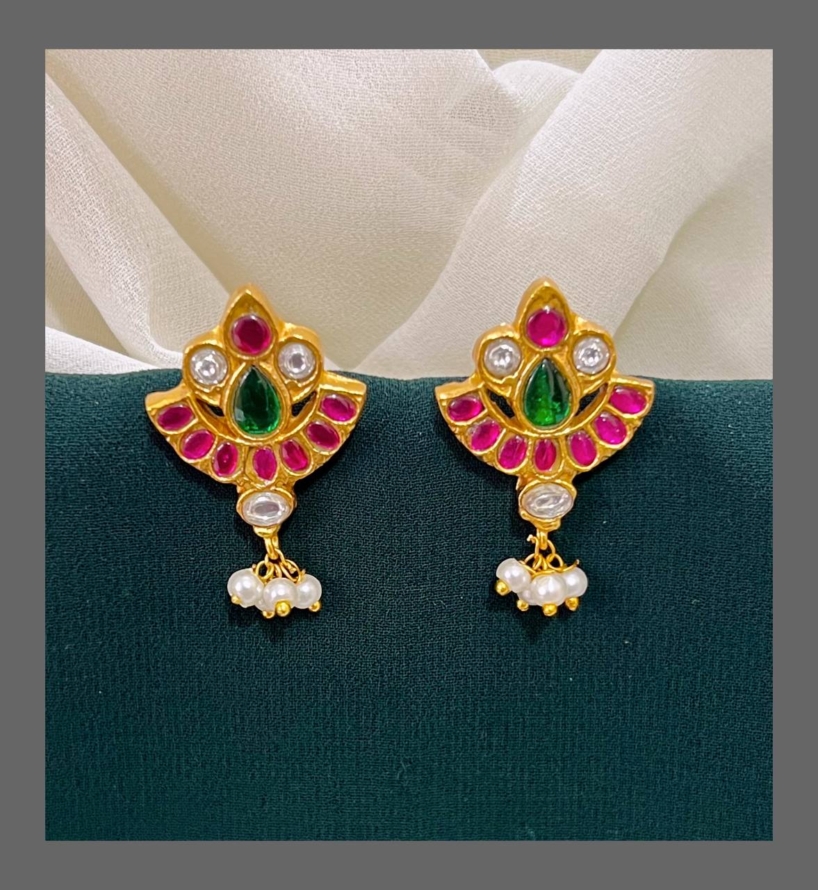 Ruby and Emerald Flower in Kundan Earring - KE00249