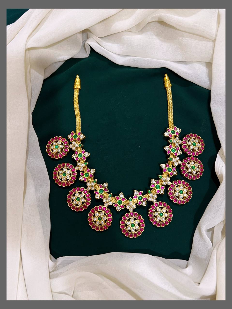 Bottu Mala Necklace in Kundan - KN00300