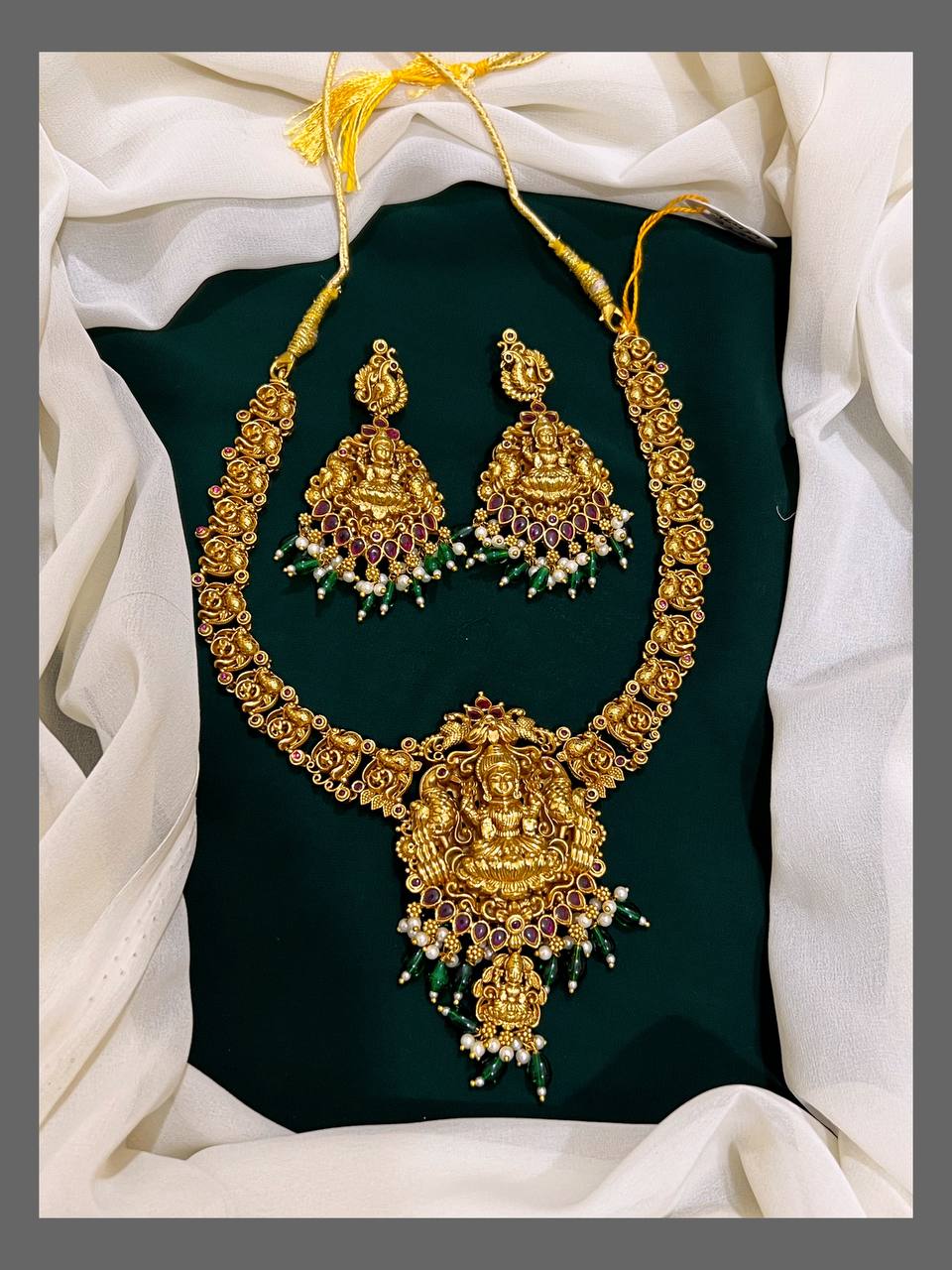 Lakshmi Pendent Necklace In Nakshi - NN00196