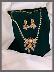 White Pearl with Elegant Pendent - PB0040