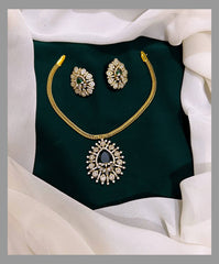 Victorian Necklace with Beautiful Pendent - VN0090