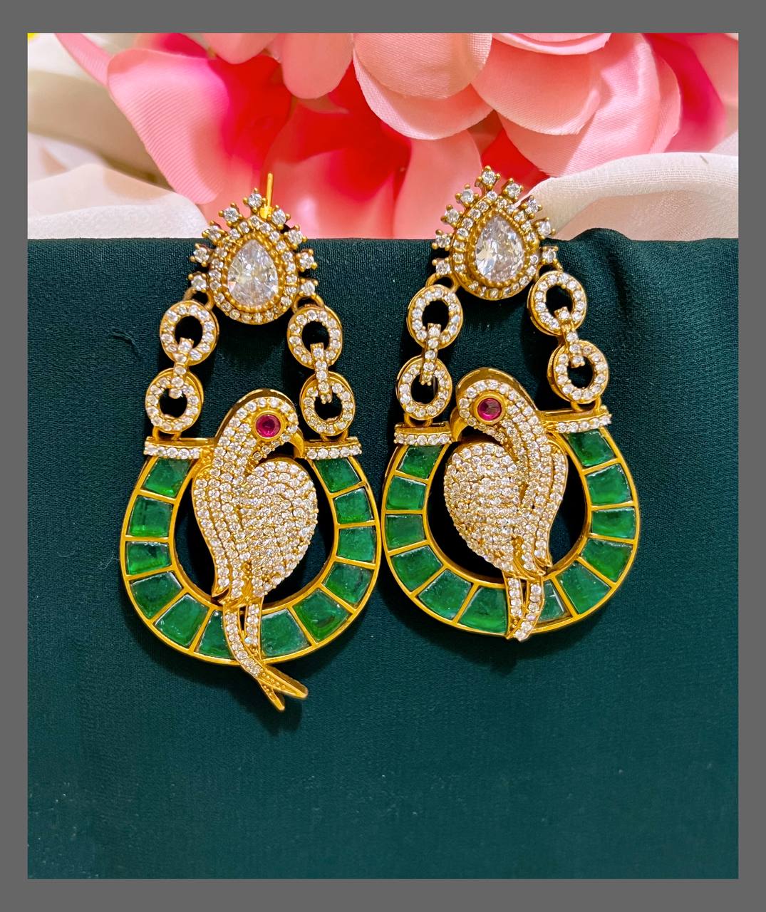Beautiful Hanging  Bird Earring in Victorian - VE0049