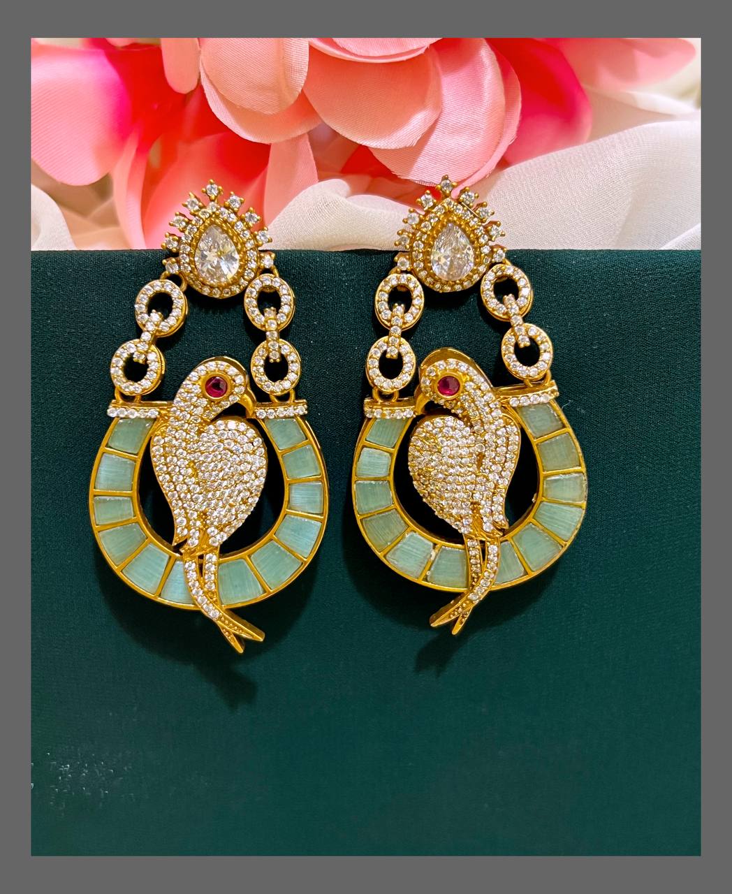 Beautiful Hanging  Bird Earring in Victorian - VE0049