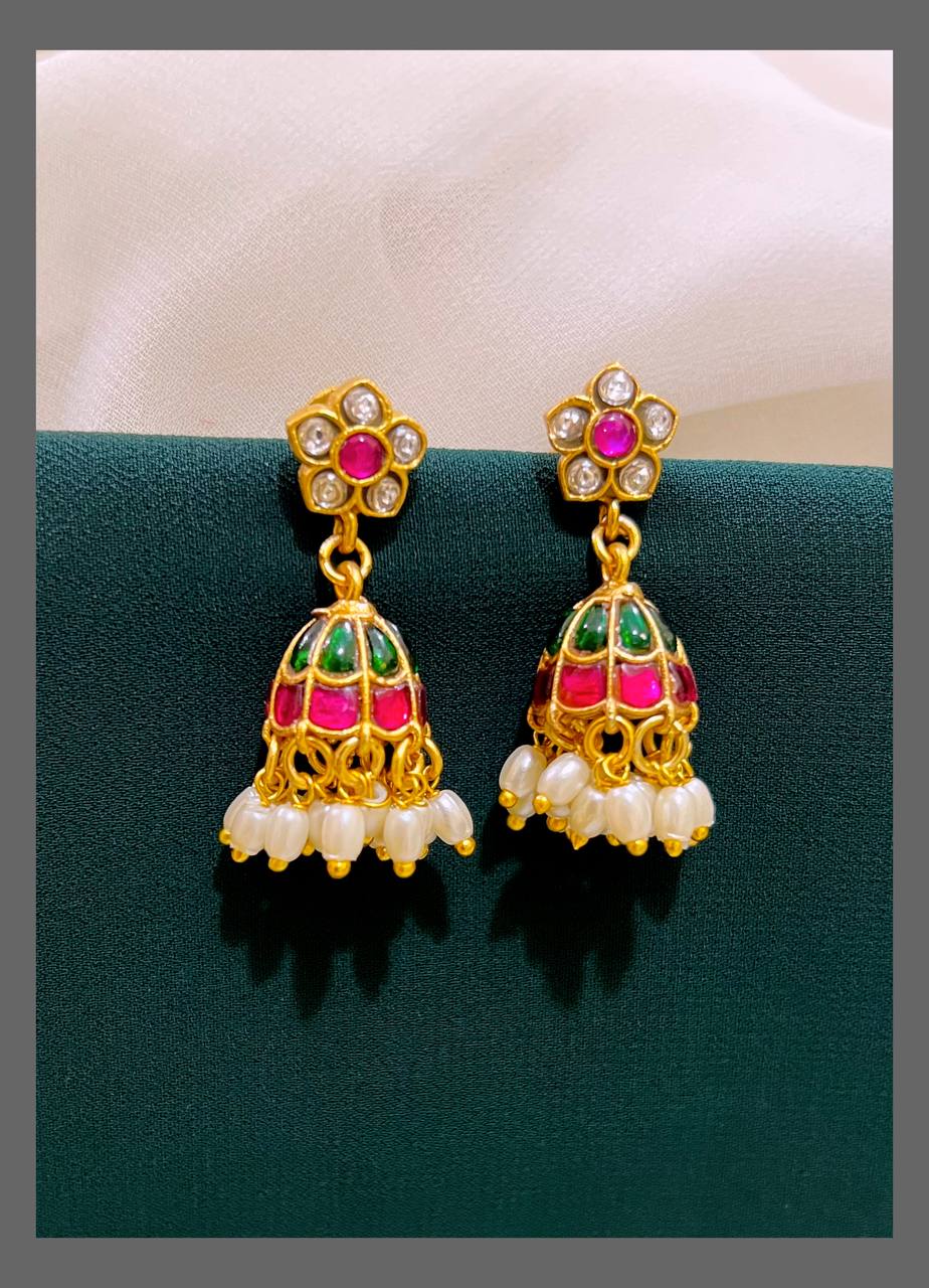 Rice Pearl Jhumki Earring in Kundan - KE00298