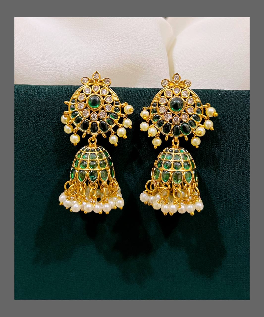 Emerald Jhumki Earring in Nakshi - NE00257