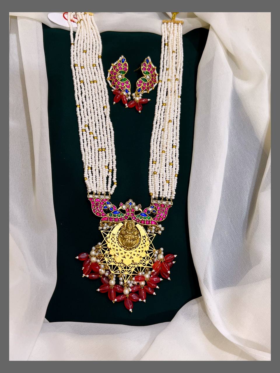 White Pearl Haram with Pendent in Kundan - PB0046