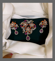 Flower Stone pendent in Victorian - VP00141