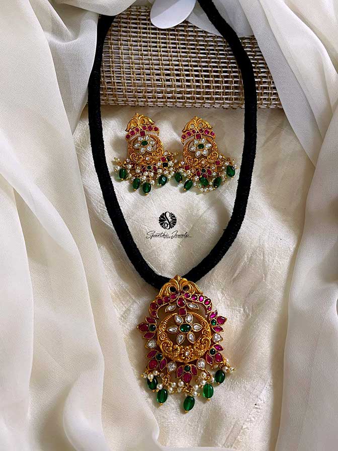 Black Threads Kundan Necklace with Earring - BB0007