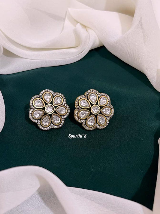 Beautiful White Victorian Earrings - VE0021