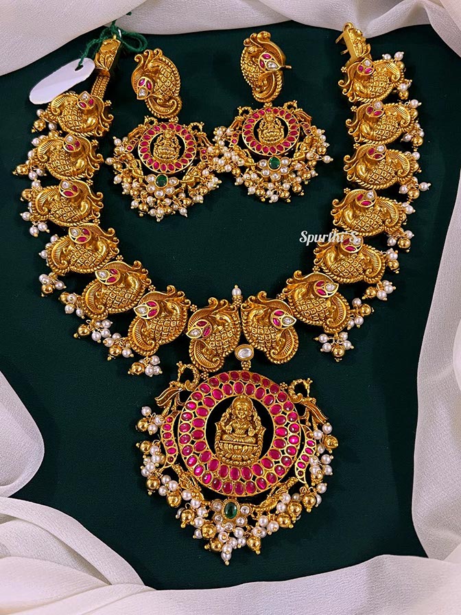 Lakshmi Jadau Pendant Necklace with Earrings - HJ0041