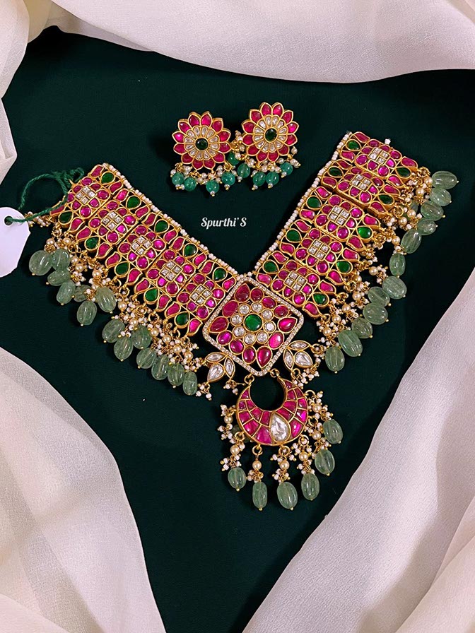 Elegant Choker Style Jadau Necklace with Earrings - HJ0042