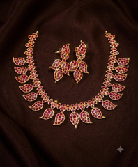 Mango Necklace in Naskhi Ruby - NN00108