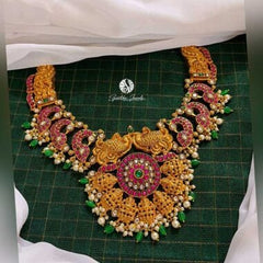 Laxmi Jadau Kundan with Earrings - KN017