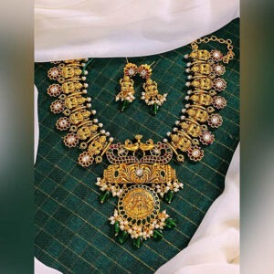 Elegant Kante Laxmi Set with Earrings - NN0035