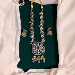 Beautiful Antique white stone Victorian necklace - VN00134