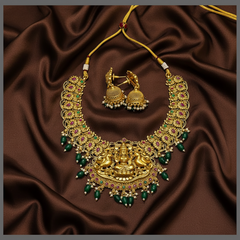 Antique Lakshmi Necklace With Pearls - NN00410