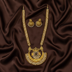Grand And Elegant Big Chandbali Pearl Pendant With Pearl Side Haram - NH00471