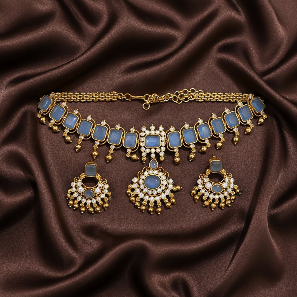 Antique Beautiful Blue Necklace in Nakshi - NN00516