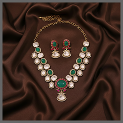 Beautiful Antique White mozinite Stone Necklace  In Kundan - KN00412