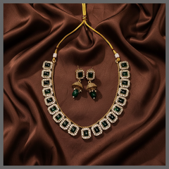 Beautiful Stone Necklace in Victorian - VN00146