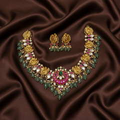 Peacock Jadau Neck Set With Screw Back Earirngs - KN00624