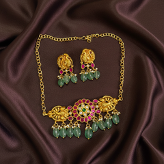 Jadau Mini Choker With Flowe Pendant - KN00659